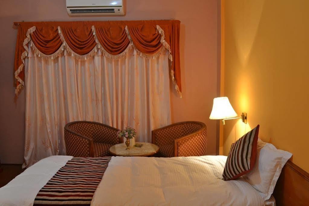 Kathmandu Prince Hotel Exteriör bild